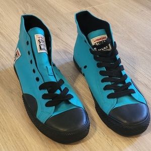 Vintage-style Vision Street Wear Women's Canvas Hi Top Skate Shoe - Turquoise